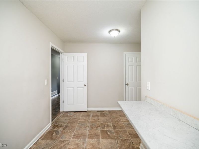 520 S Newton Falls Road, Diamond, OH 44412 Photo 19