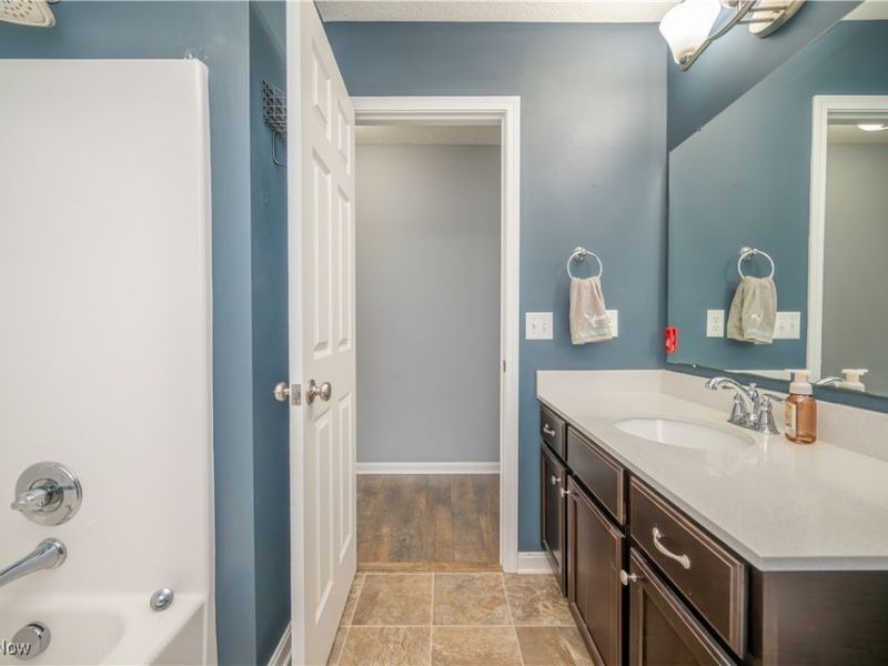 520 S Newton Falls Road, Diamond, OH 44412 Photo 31