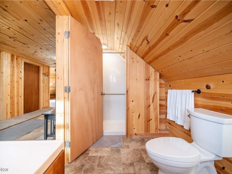 520 S Newton Falls Road, Diamond, OH 44412 Photo 48