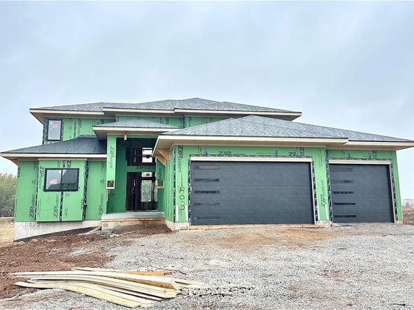 11803 W 181st Terrace, Overland Park, KS 66013