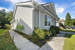 8827 Kellum Drive photo 4