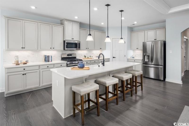 8015 Lotus Dr Photo 7