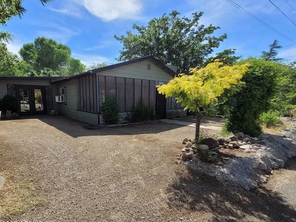 16685 W SHRINE Drive, Yarnell, AZ 85362