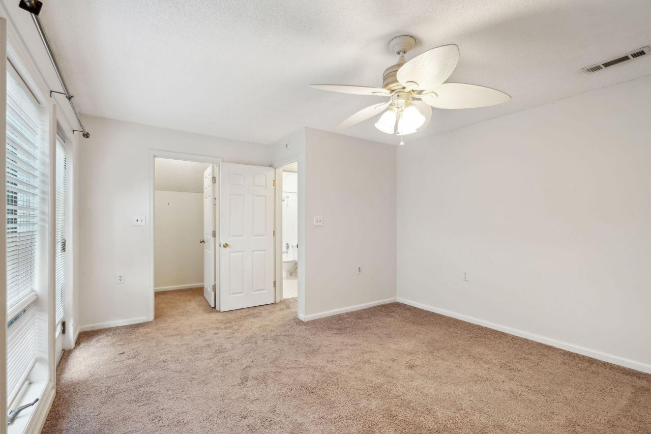 415 W Carolina Avenue Photo 70