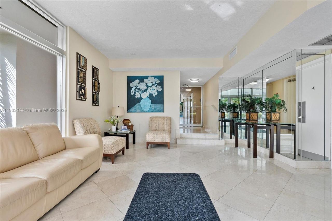 10300 W Bay Harbor Dr, Unit 8B, Bay Harbor Islands, FL 33154 Photo