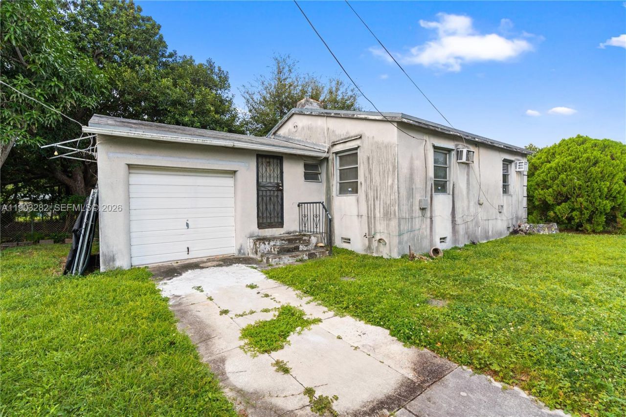 500 NW 46th St, Miami, FL 33127 Photo