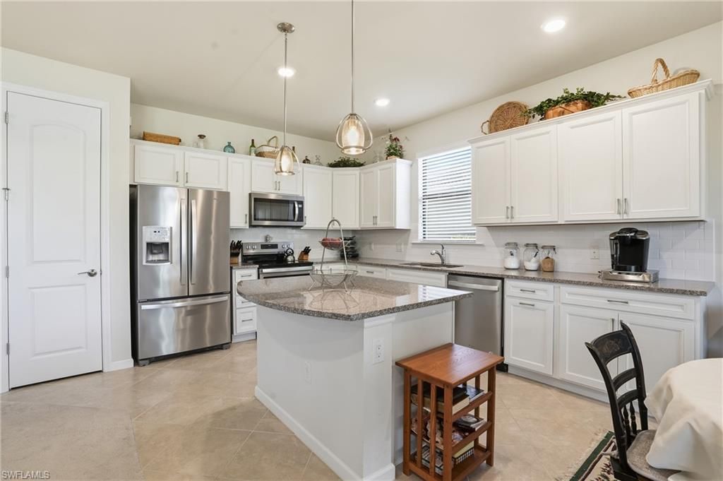 16083 Mistflower Dr, Alva, FL 33920 Photo