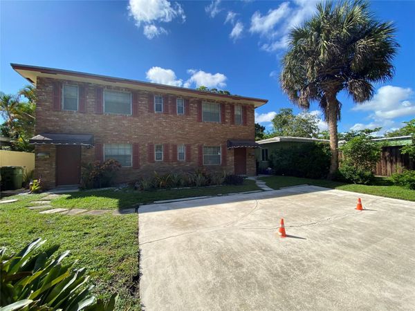 310 SW 11th Court, Fort Lauderdale, FL 33315