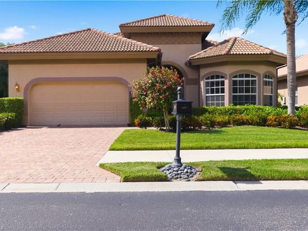 6097 Dogleg DR, NAPLES, FL 34113