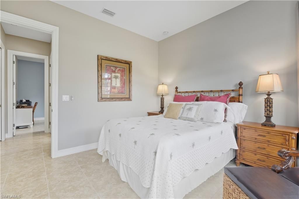 6097 Dogleg Dr, Naples, FL 34113 Photo
