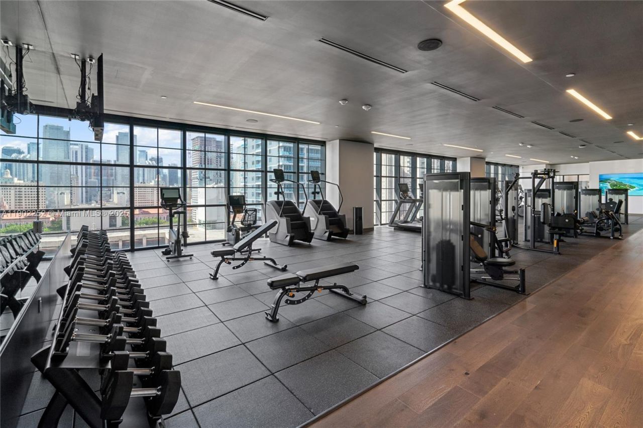 159 NE 6th St, Unit 2405, Miami, FL 33132 Photo