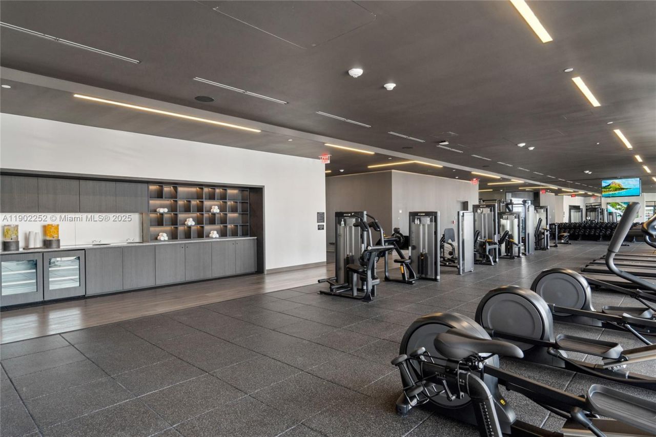159 NE 6th St, Unit 2405, Miami, FL 33132 Photo