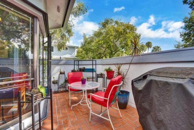 10026 NW 52nd Ter, Doral, FL 33178 Photo