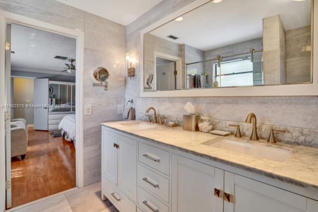 10026 NW 52nd Ter, Doral, FL 33178 Photo