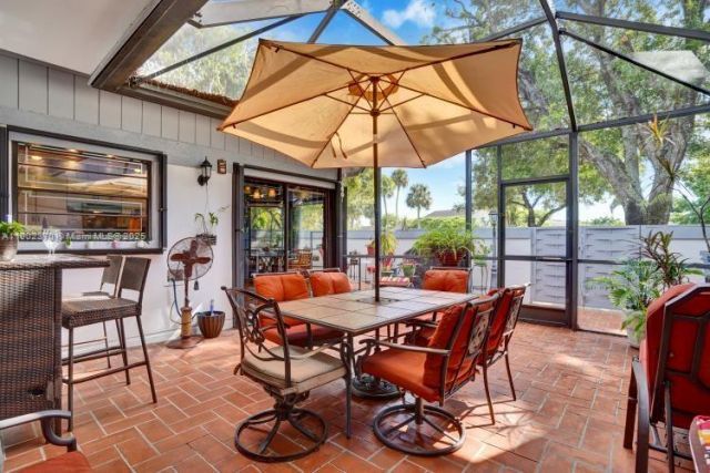 10026 NW 52nd Ter, Doral, FL 33178 Photo