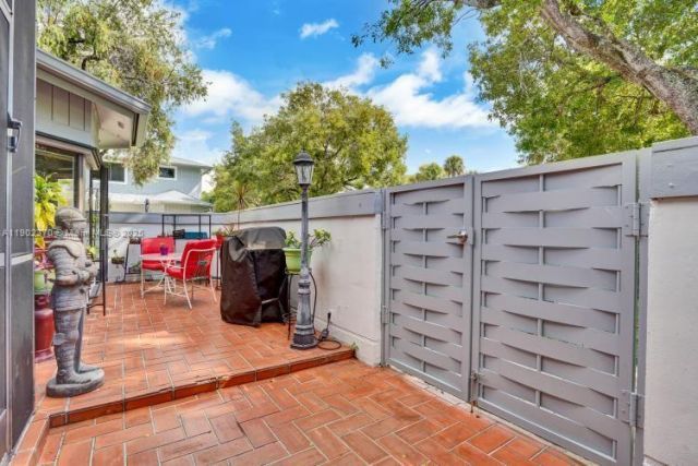 10026 NW 52nd Ter, Doral, FL 33178 Photo