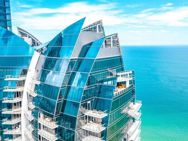 17121 Collins Ave, Unit 4803, Sunny Isles Beach, FL 33160