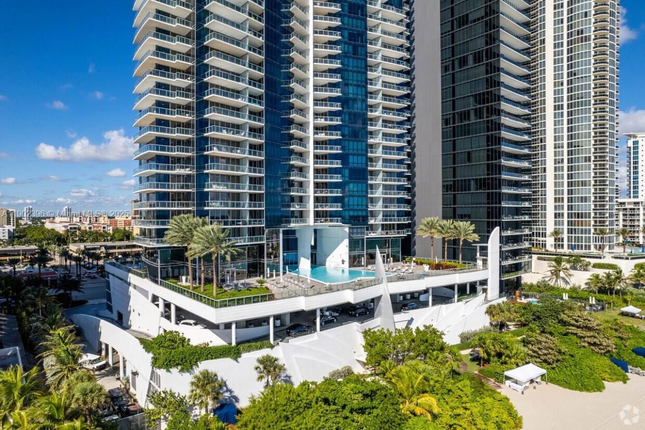 17121 Collins Ave, Unit 4803, Sunny Isles Beach, FL 33160 Photo