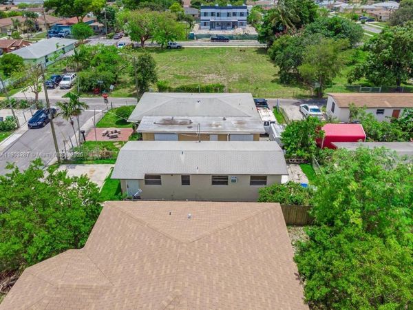 805 NW 3rd Ter, Unit 1, Hallandale Beach, FL 33009
