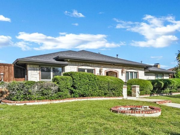 3015 Kensington Drive, Mesquite, TX 75150