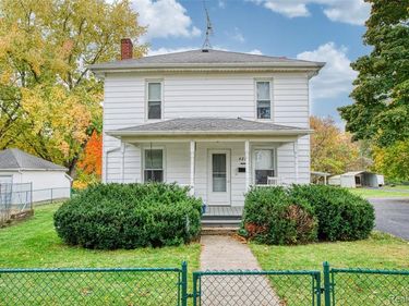 421 West Street, Howell, MI 48843