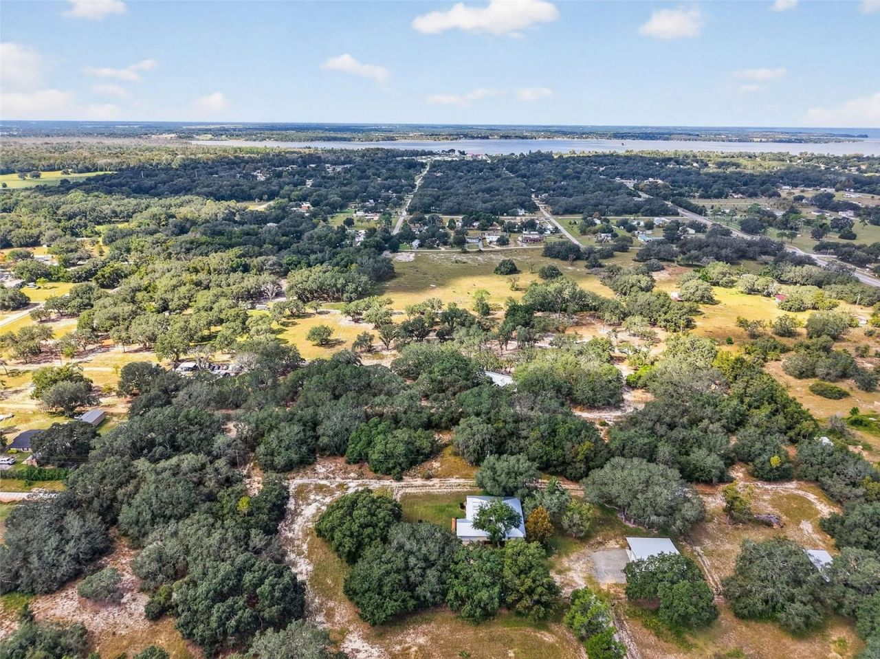 Gan Eden Drive, Astatula, FL 34705 Photo