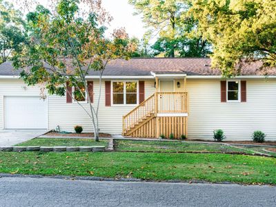 1106 Ruth Landolina Drive, Hanahan, SC 29410