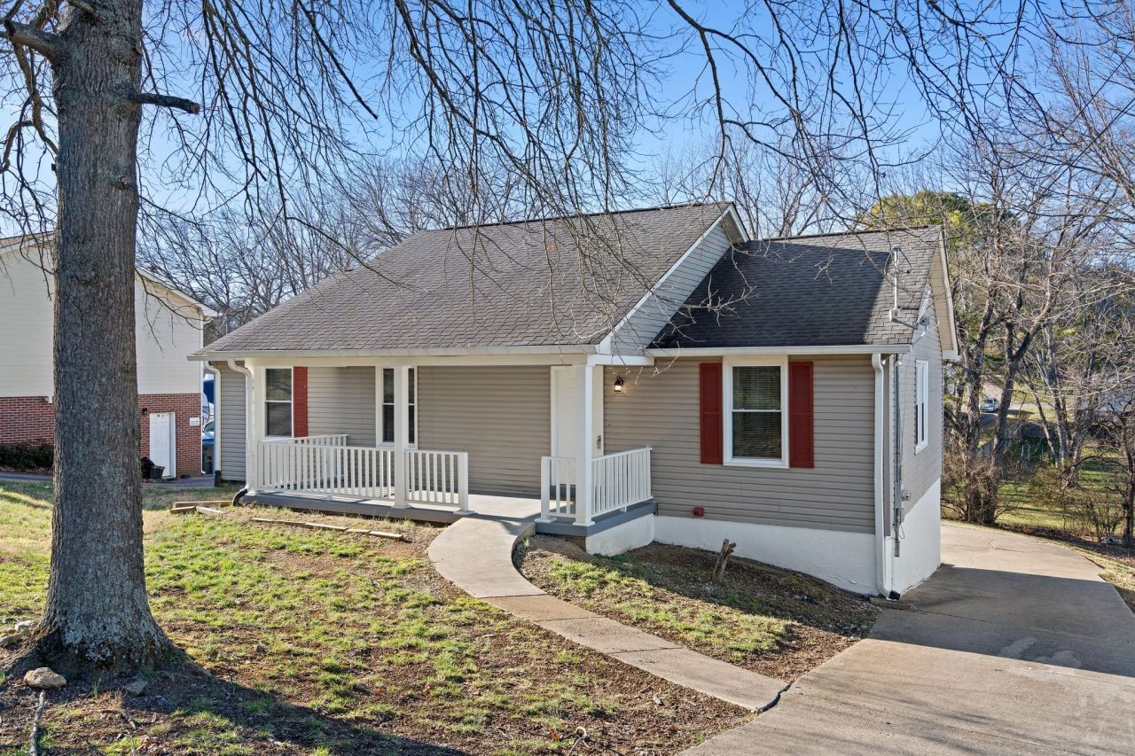 191 Evergreen Cir, Hendersonville, TN 37075 Main Photo