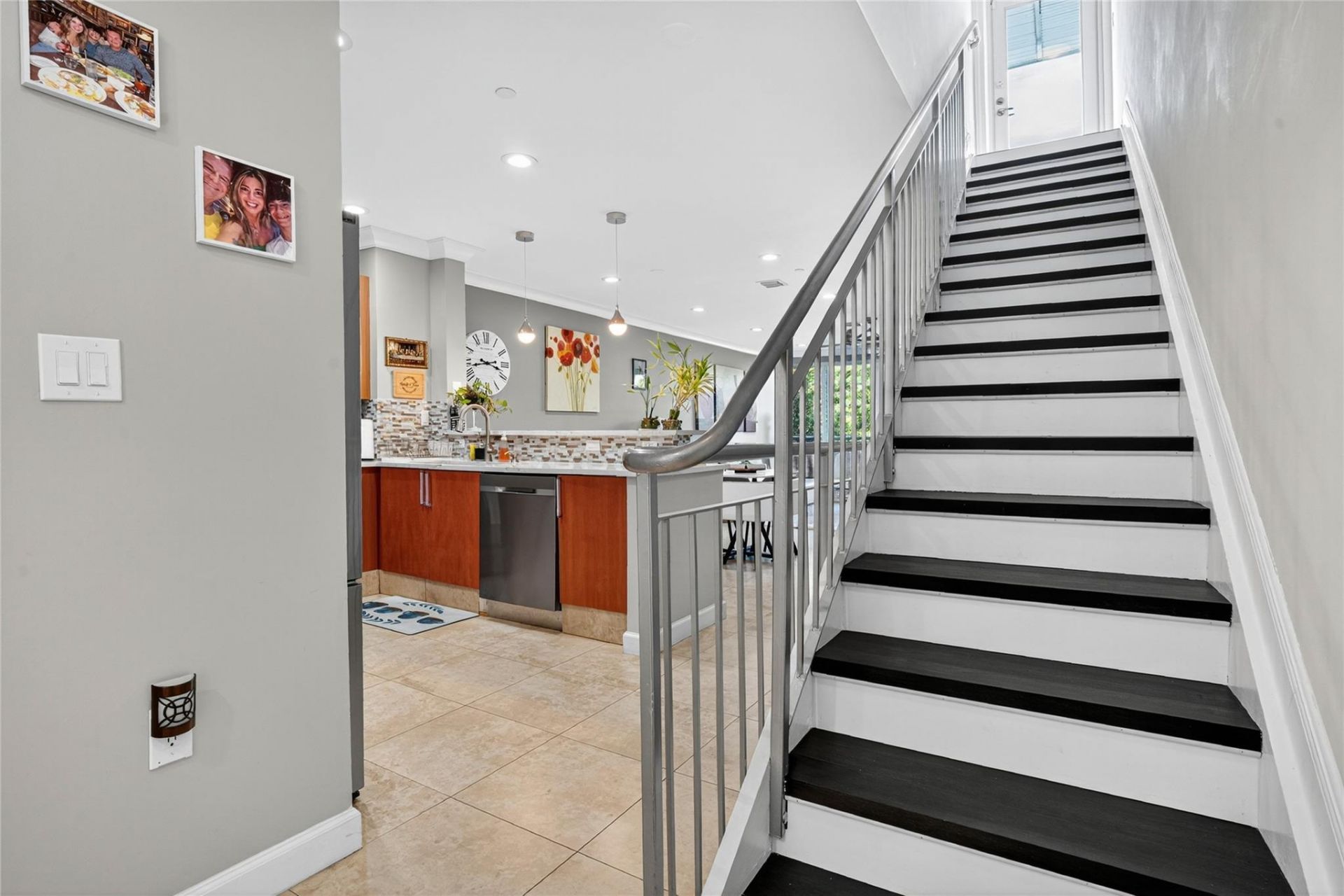 822 NE 19th Avenue, Unit 822, Fort Lauderdale, FL 33304 Photo