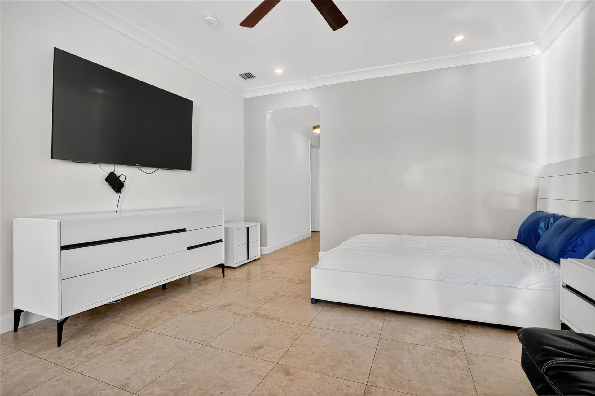 822 NE 19th Avenue, Unit 822, Fort Lauderdale, FL 33304 Photo