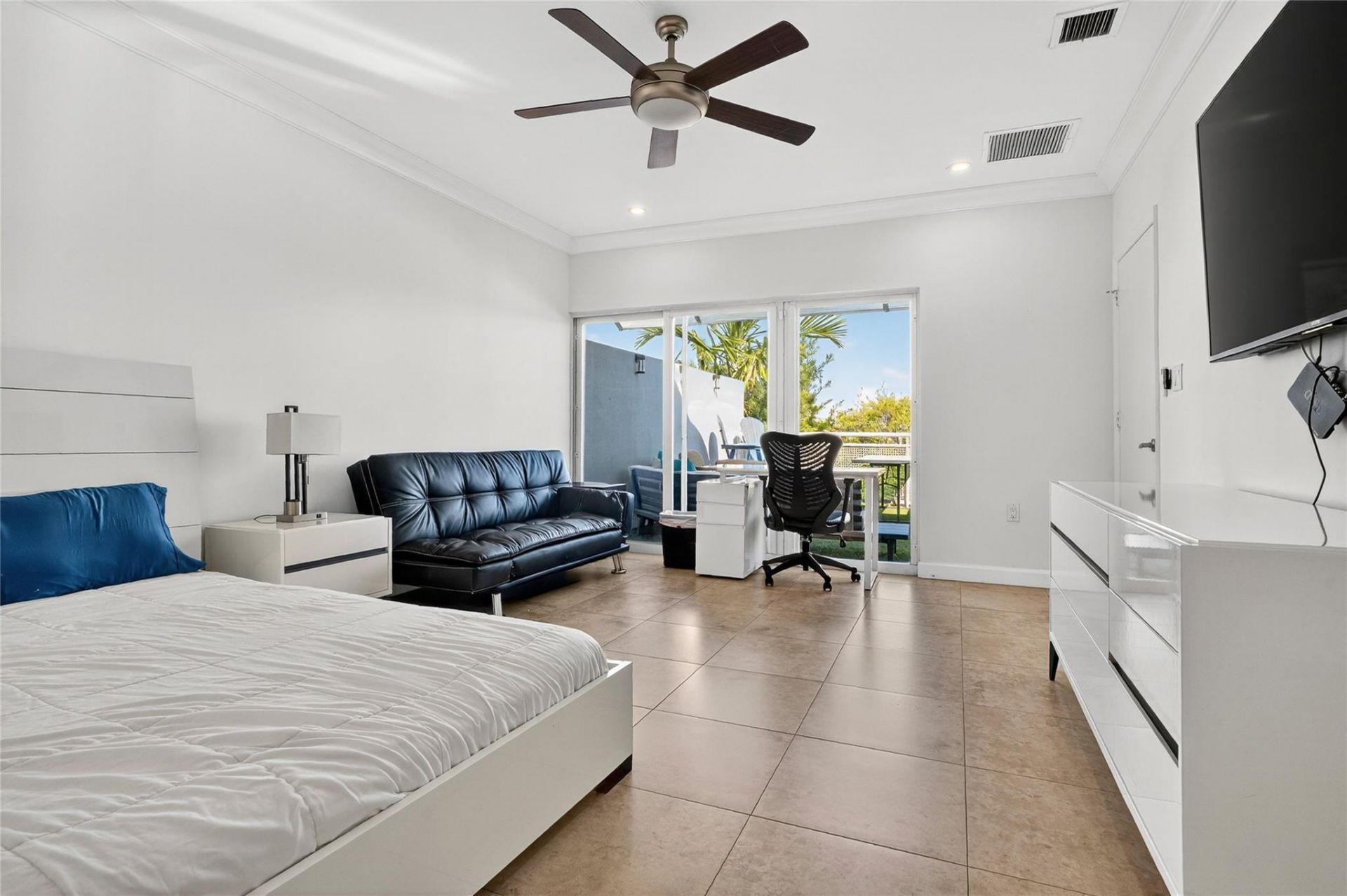 822 NE 19th Avenue, Unit 822, Fort Lauderdale, FL 33304 Photo