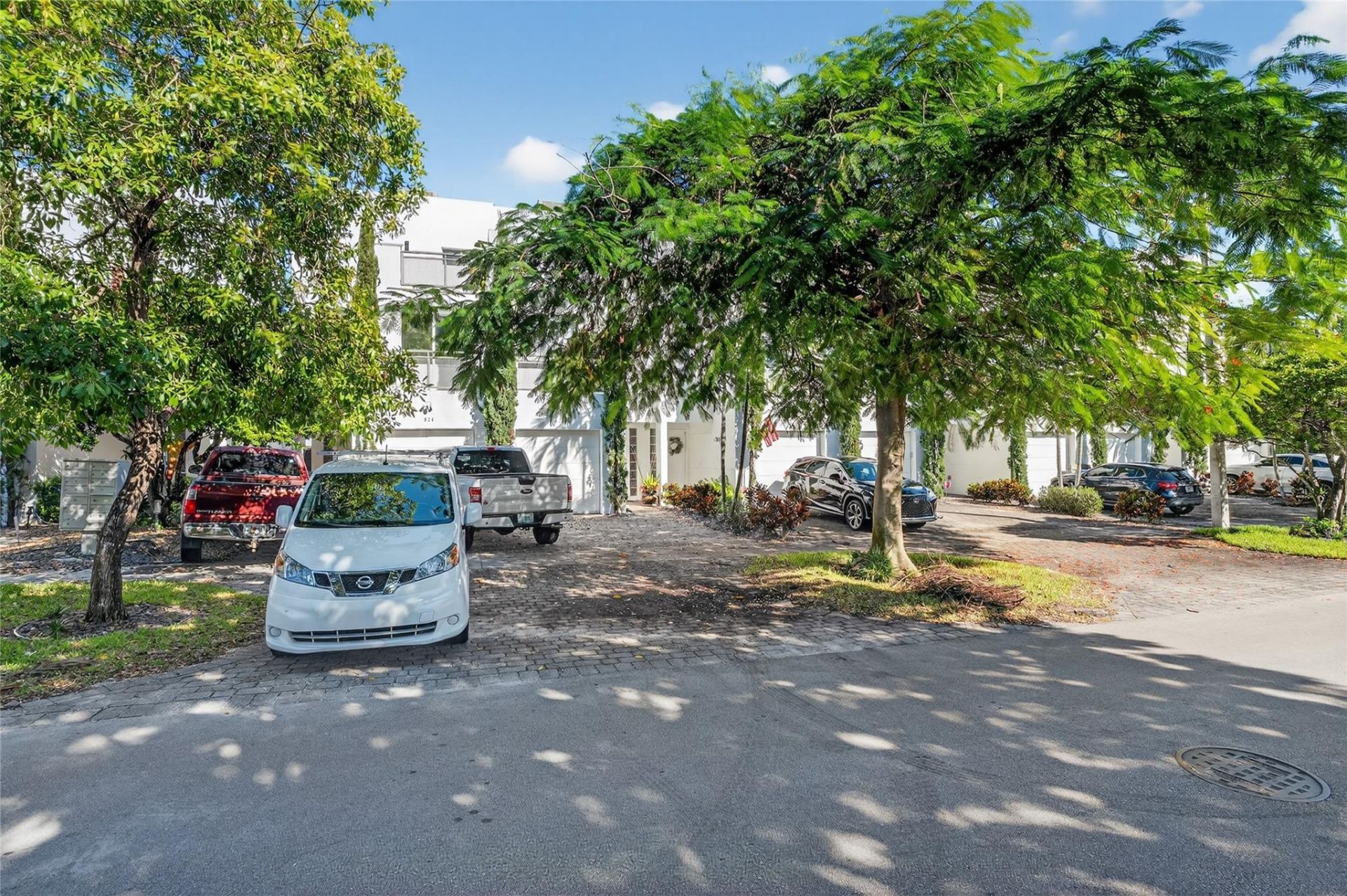 822 NE 19th Avenue, Unit 822, Fort Lauderdale, FL 33304 Photo