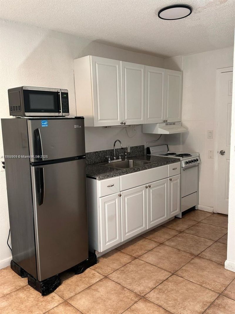 Please Call For Address, Unit 3, Hollywood, FL 33020 Photo