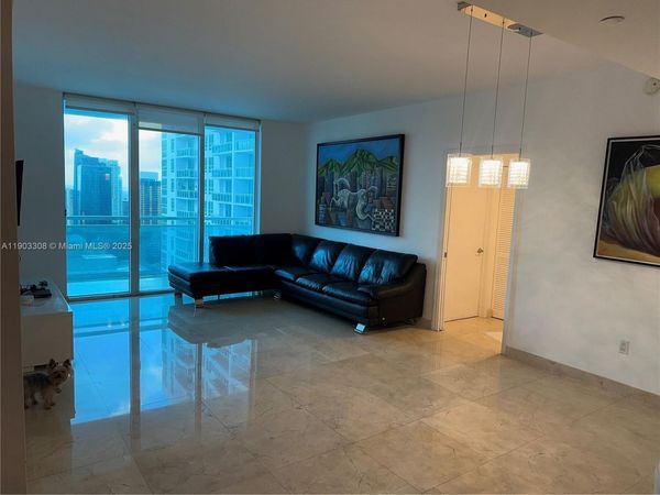 950 Brickell Bay Dr, Unit 3505, Miami, FL 33131