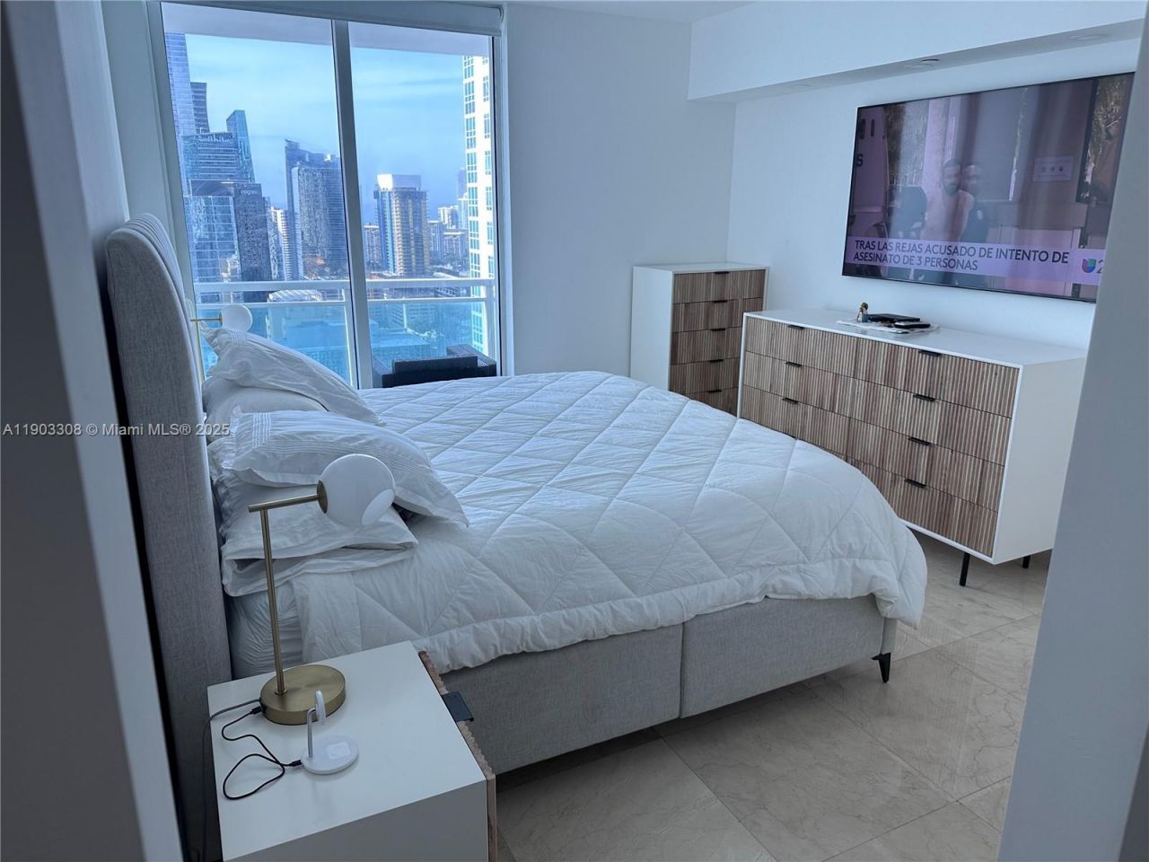 950 Brickell Bay Dr, Unit 3505, Miami, FL 33131 Photo