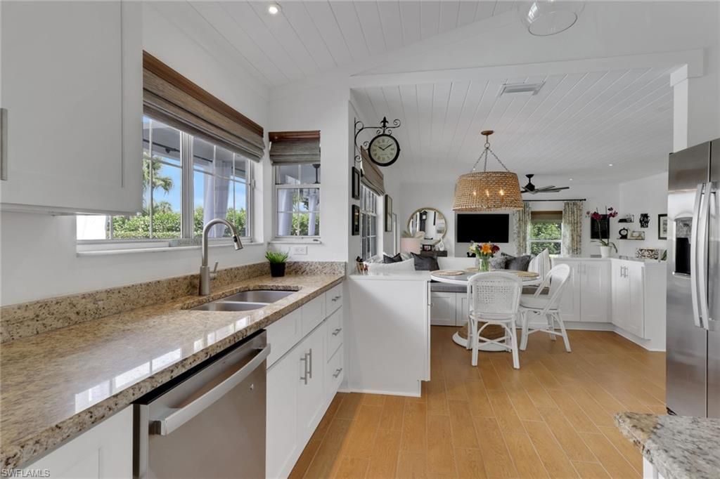 6555 Willow Lake Cir, Fort Myers, FL 33966 Photo