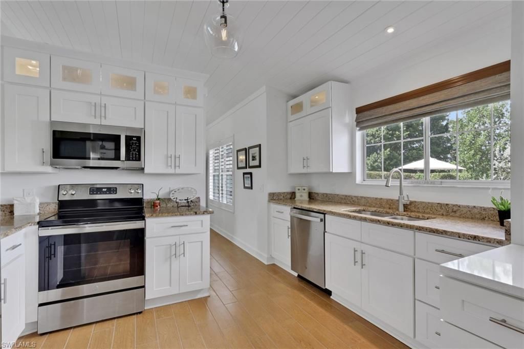 6555 Willow Lake Cir, Fort Myers, FL 33966 Photo