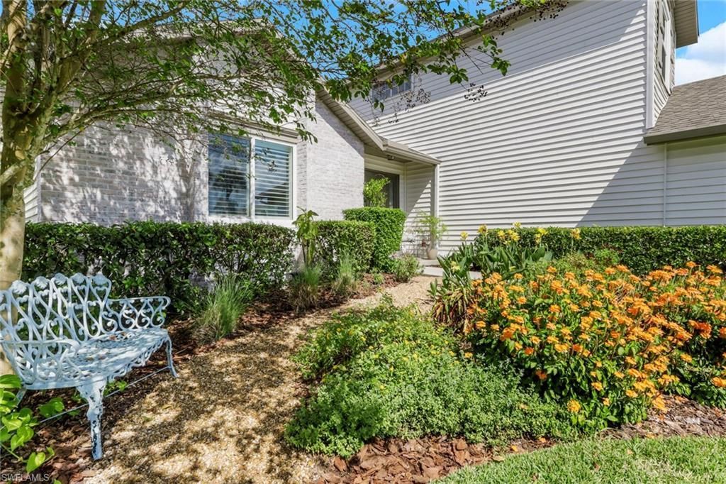 6555 Willow Lake Cir, Fort Myers, FL 33966 Photo