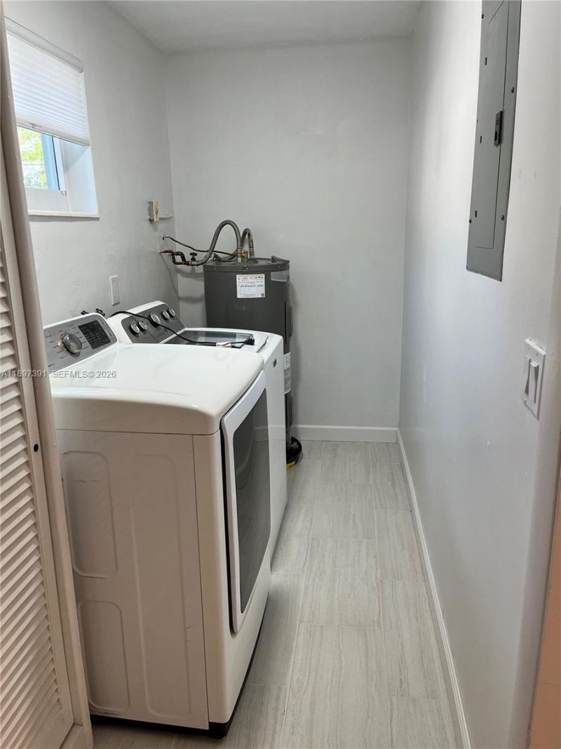 4233 Washington St, Hollywood, FL 33021 Photo