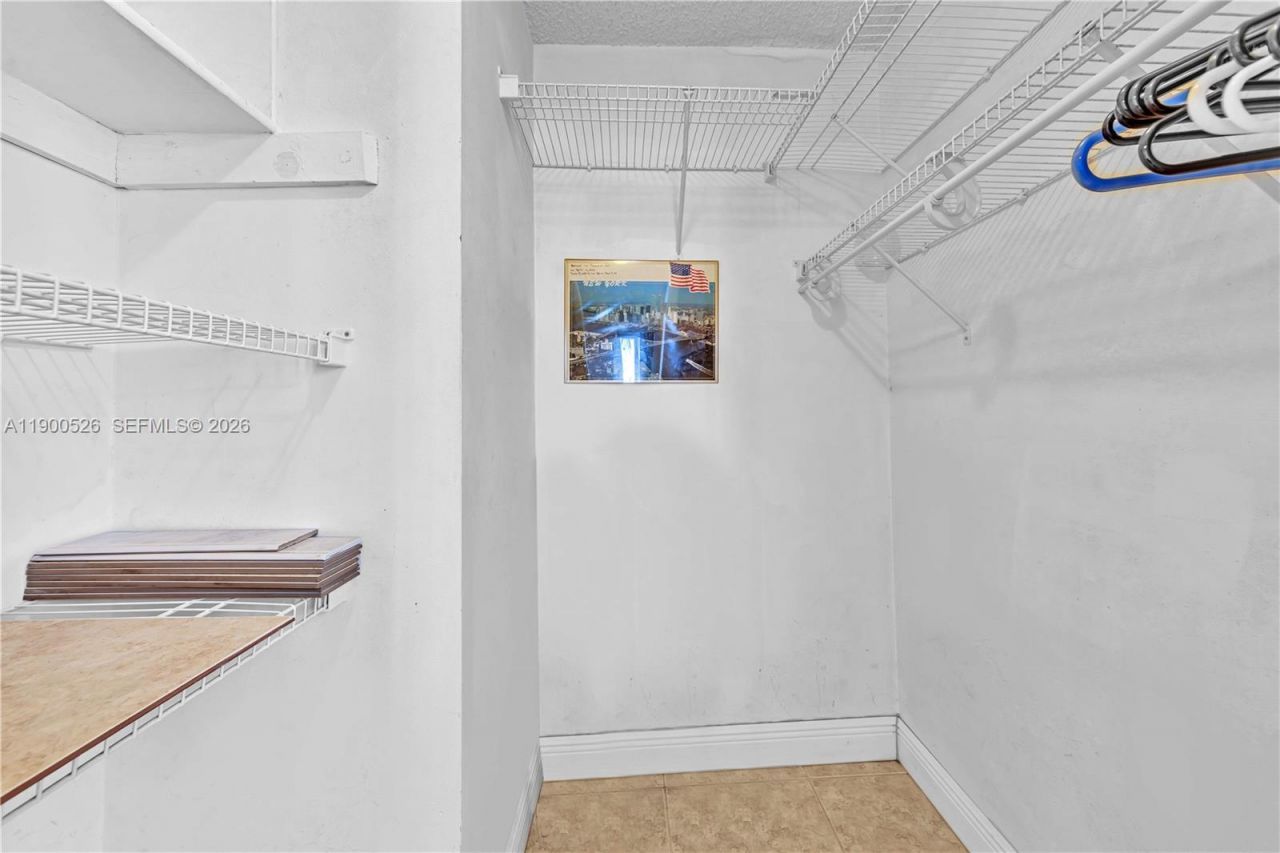 8465 Sunrise Lakes Blvd, Unit 212, Sunrise, FL 33322 Photo