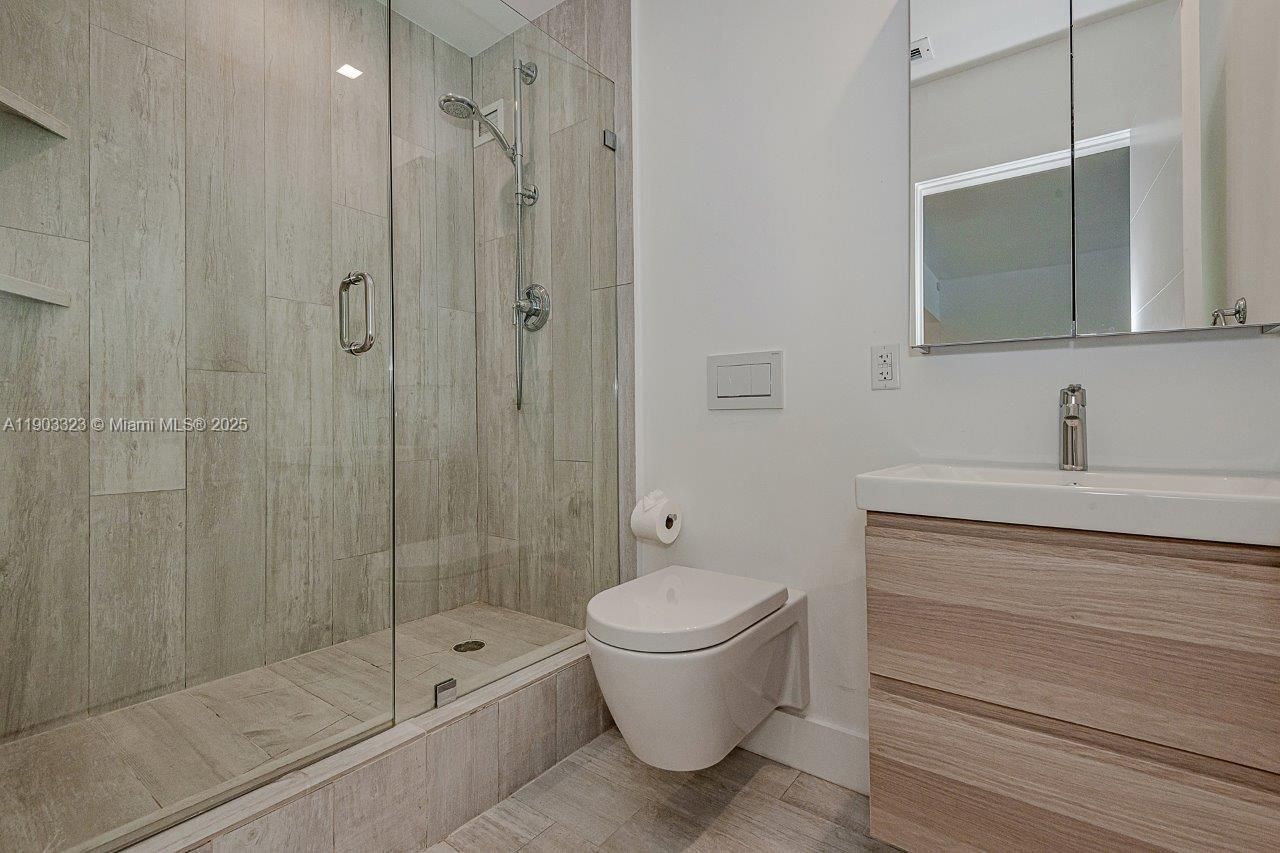 2301 Collins Ave, Unit PH21, Miami Beach, FL 33139 Photo