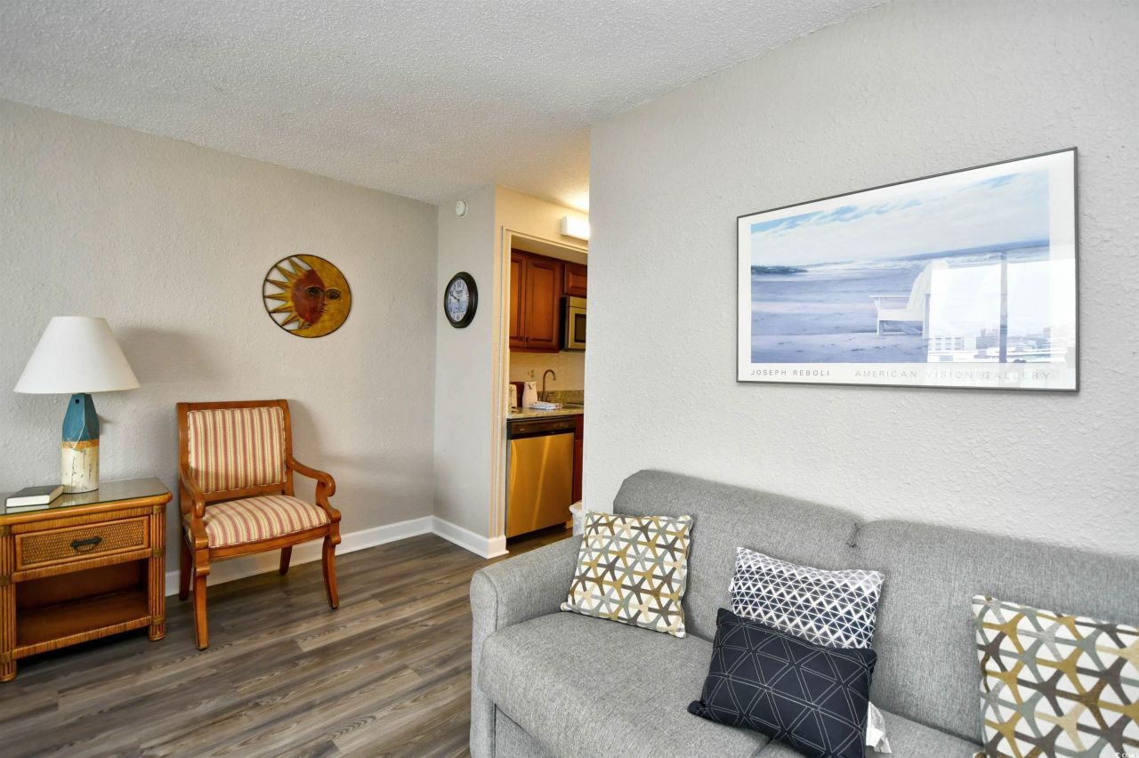 9550 Shore Dr. Photo 8