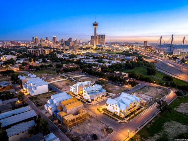 505 Burrus Place, San Antonio, TX 78210