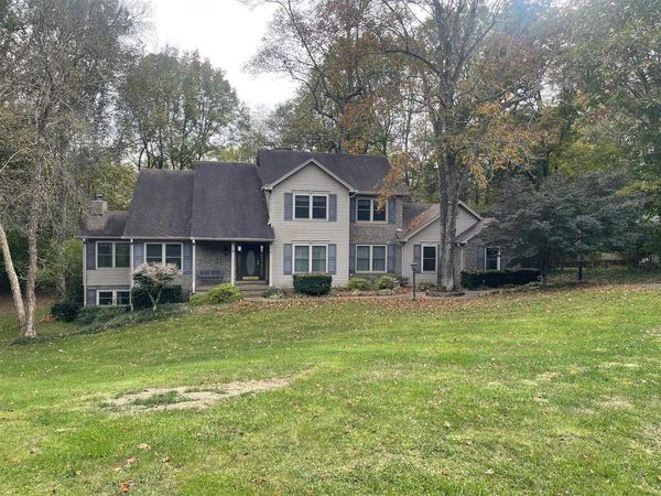 730 Scottsborough Circle, Bowling Green, KY 42103