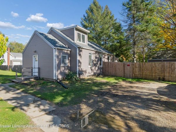 106 Phelps Street, Laingsburg, MI 48848