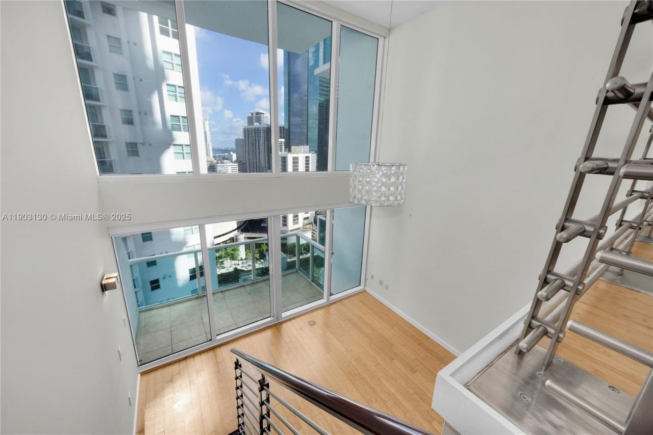 41 SE 5th St, Unit 1515, Miami, FL 33131 Photo
