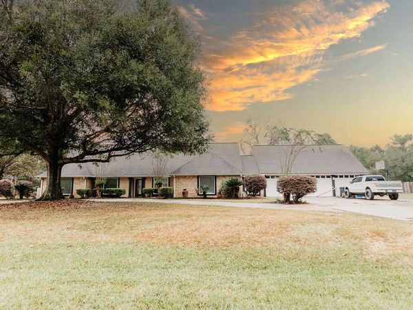 2600 Robert E Lee Dr, DeRidder, LA 70634