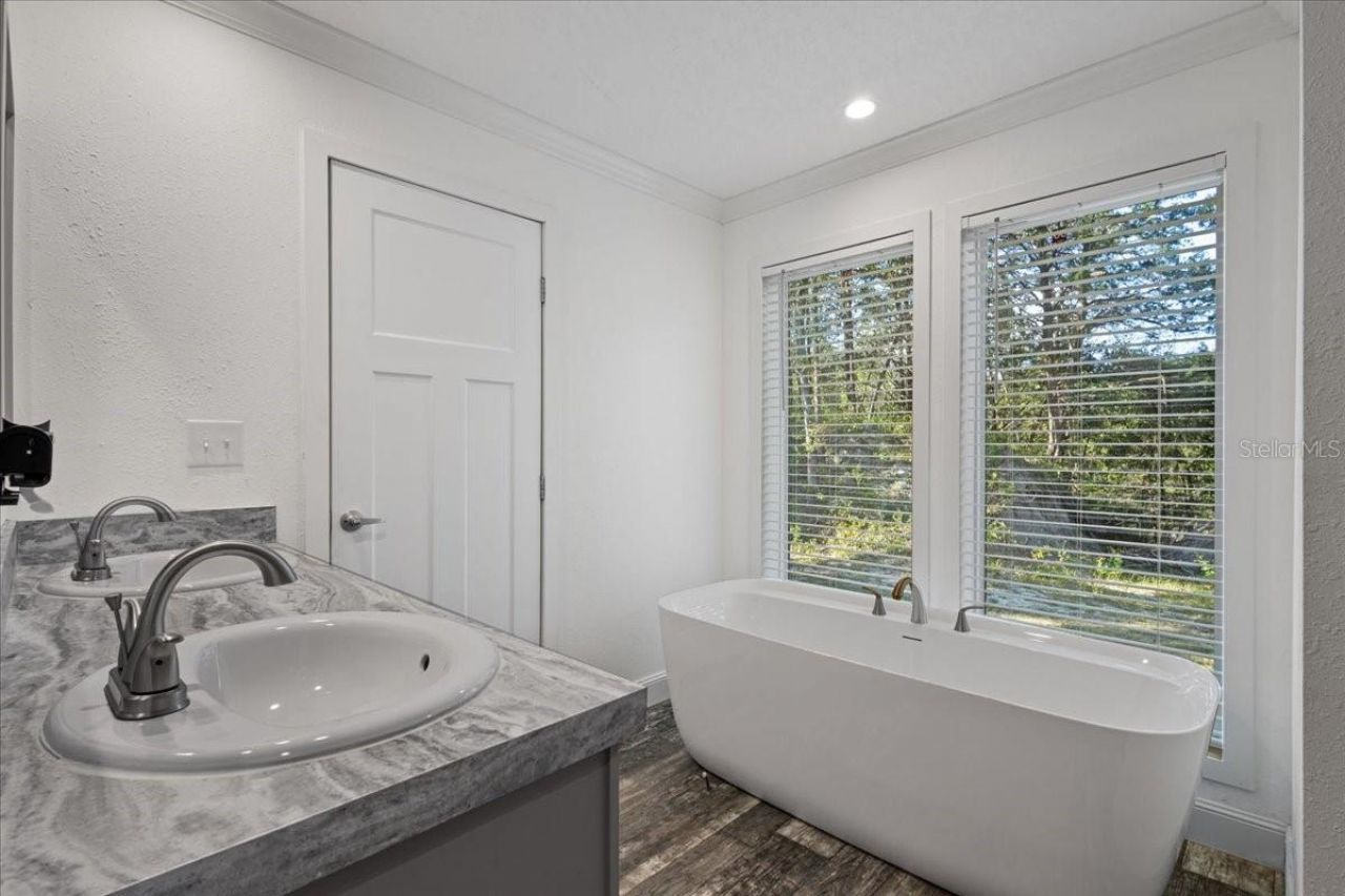 4654 NW 45th Avenue, Bell, FL 32619 Photo