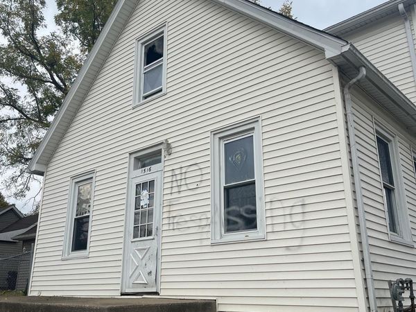 1516 N 9Th Street, Burlington, IA 52601