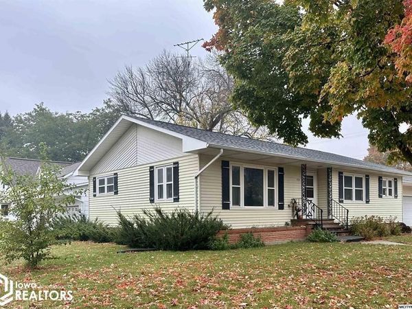 415 3rd Avenue NW, Buffalo Center, IA 50424